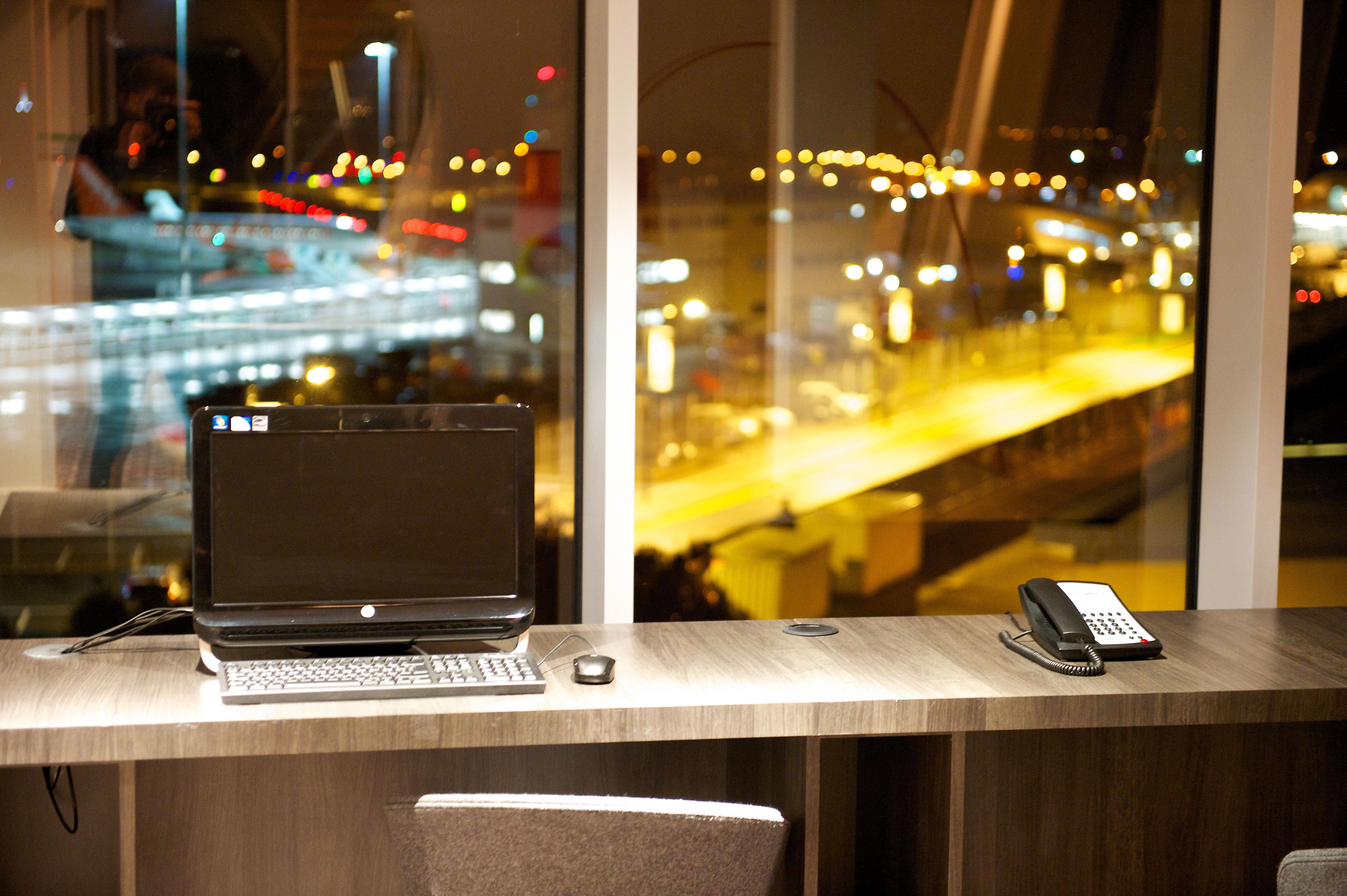 Holiday Inn Southend By Ihg Экстерьер фото