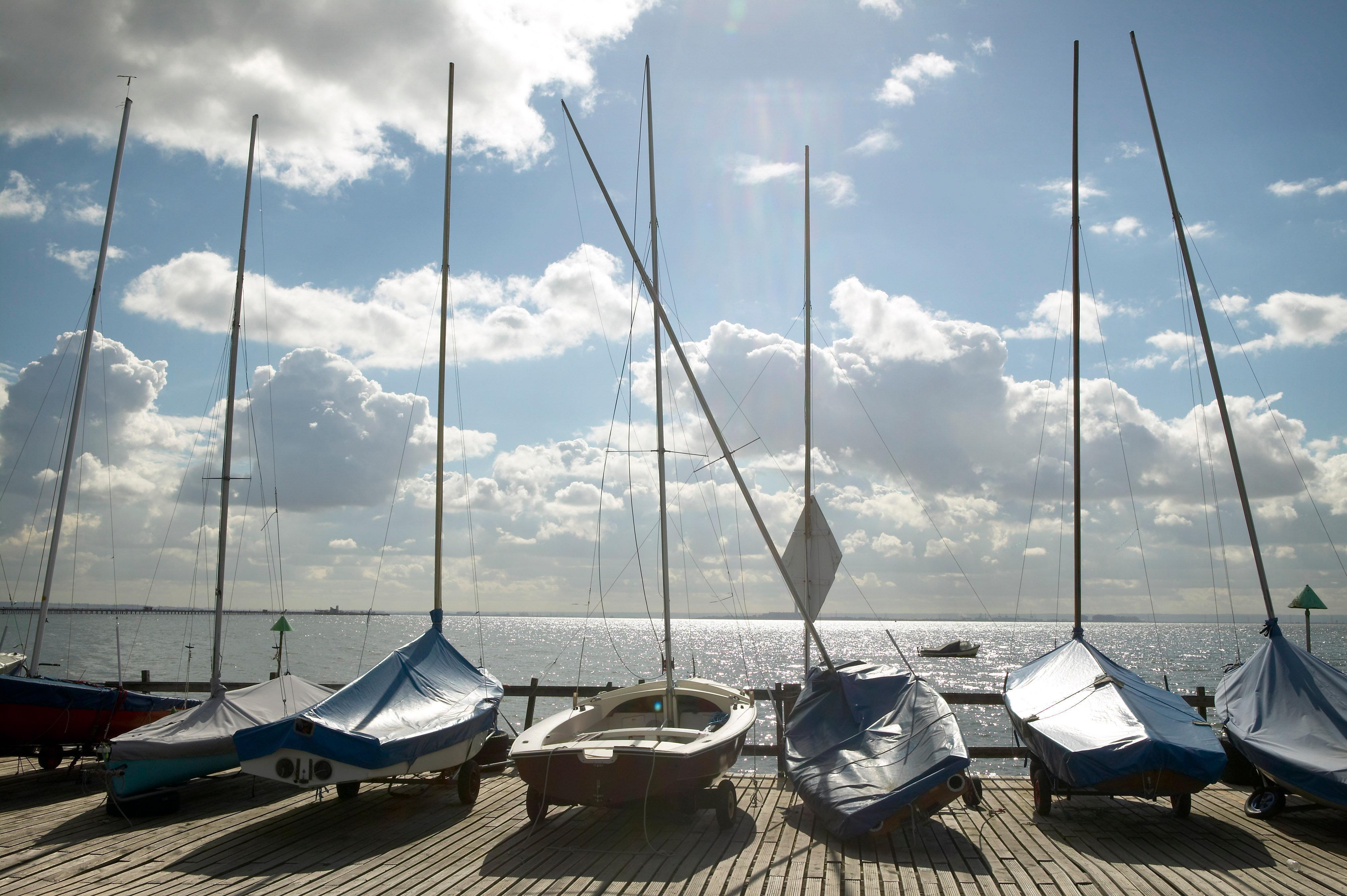 Holiday Inn Southend By Ihg Экстерьер фото