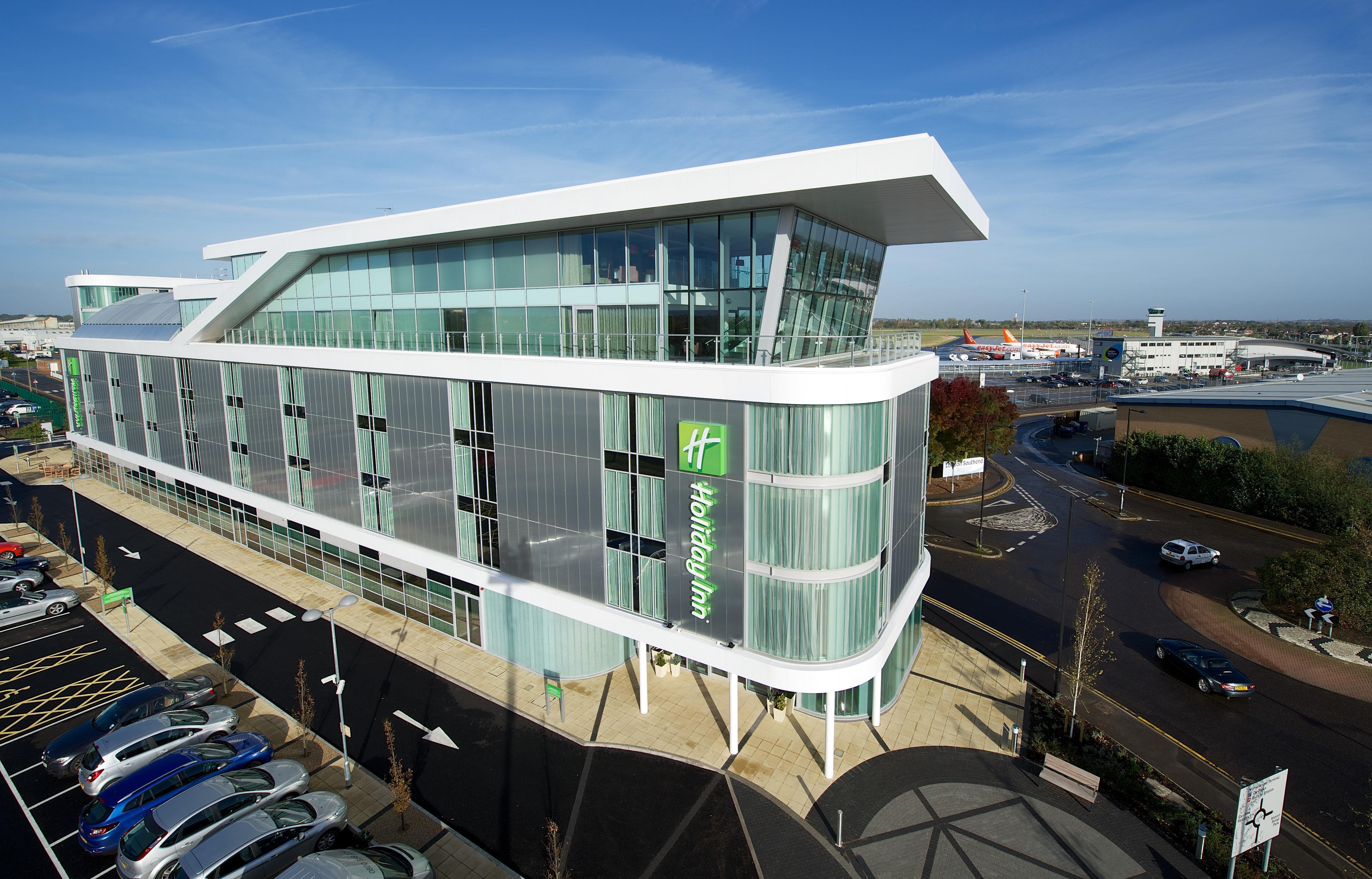 Holiday Inn Southend By Ihg Экстерьер фото